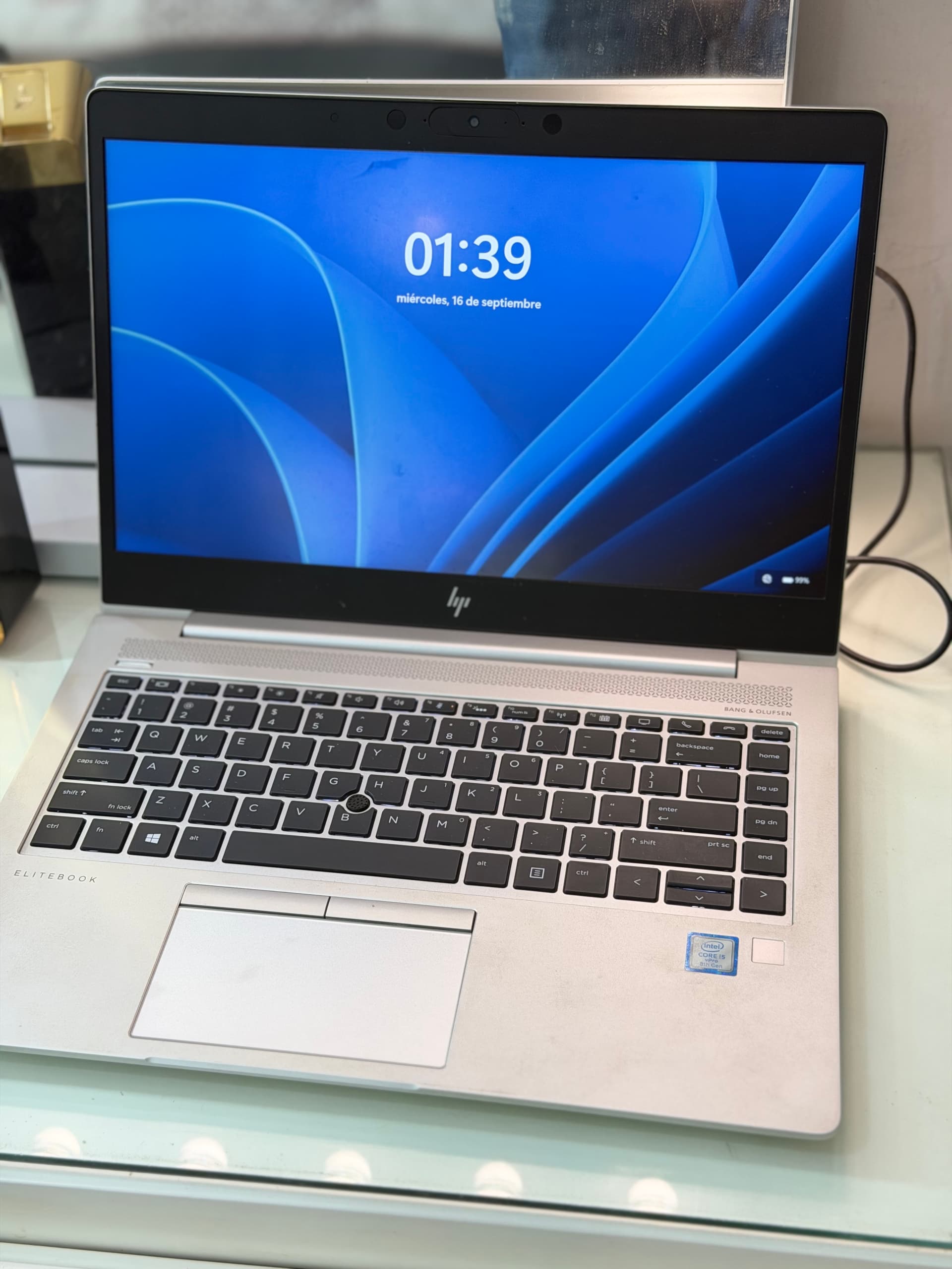 Laptop hp ELITEBOOK Slim touch Core i5 8th pro 16 gb 256 ssd alto rendimiento pro ✅✨