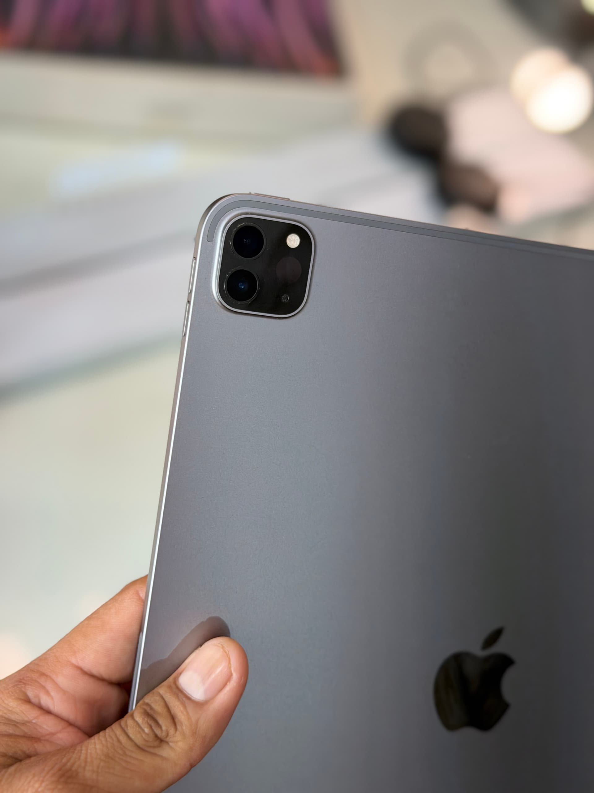 Apple iPad Pro 6ta de 12.9” LA MÁS GRANDE 256 gb sin iCloud con caja impecable 10/10