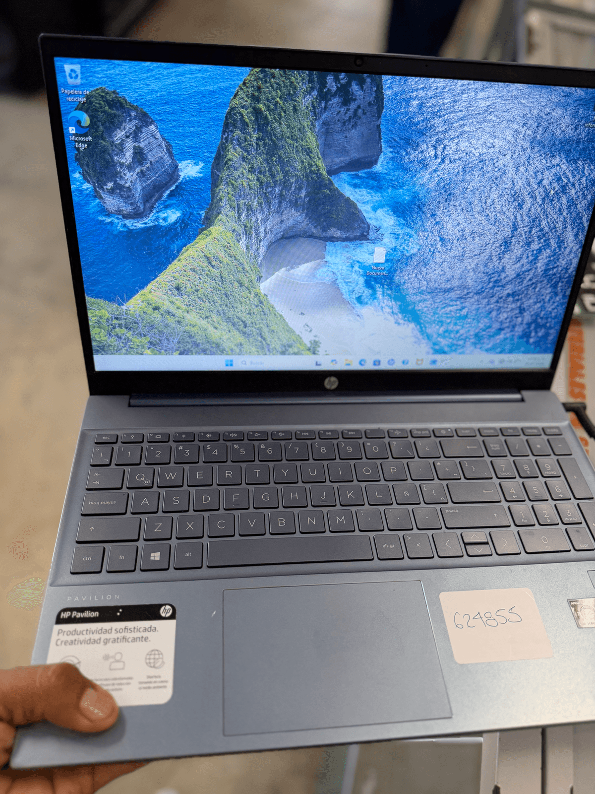 Laptop ultra Slim 15.6 “ Rzen 5 8 gb 512 gb azul potente potente ✨🔥