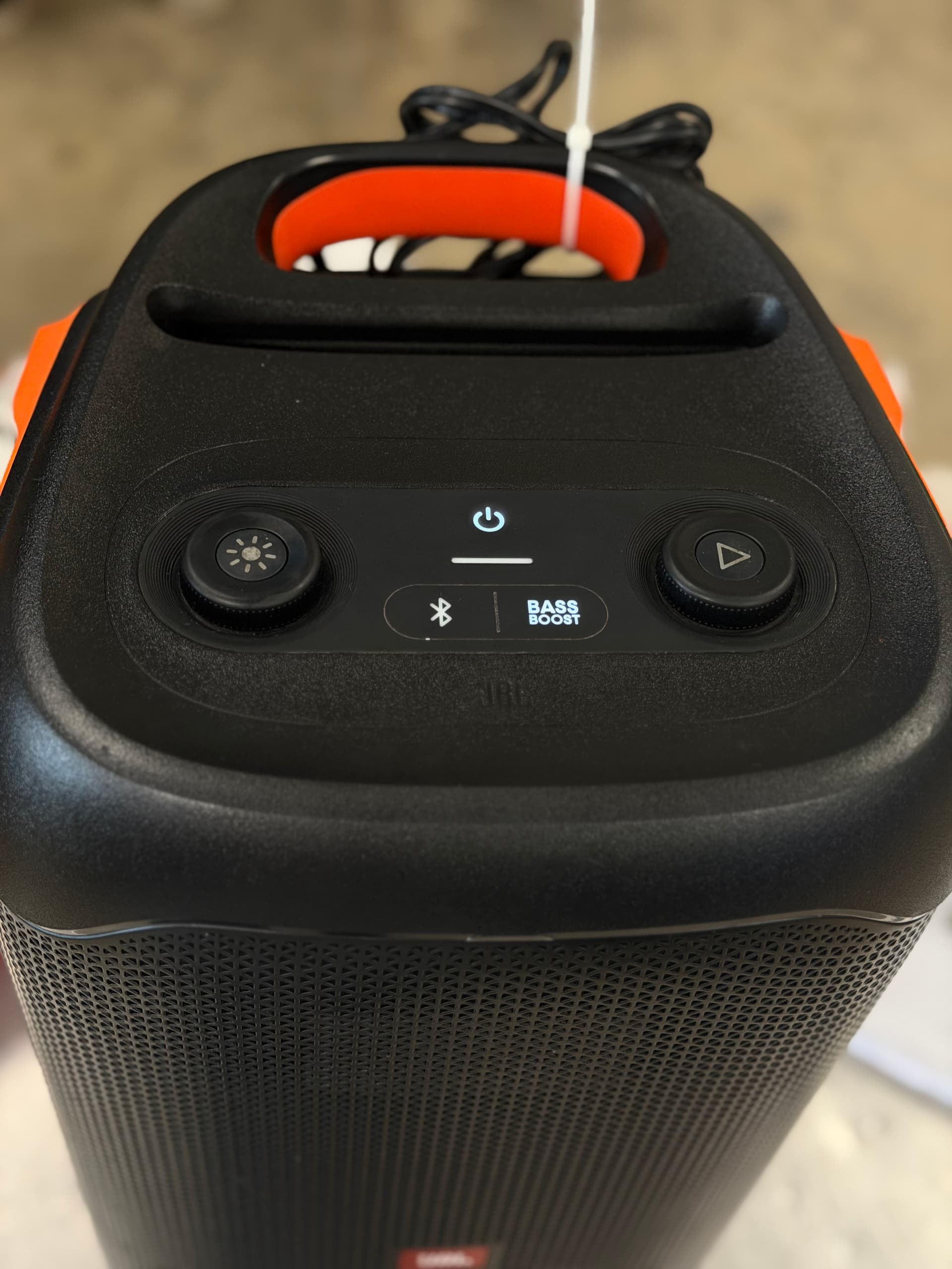 Bocina original JBL party box 110 seminuevo sin detalles