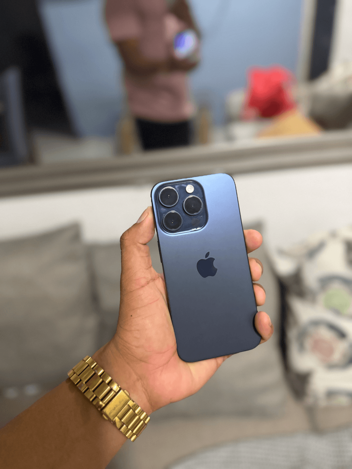 iPhone 15 pro azul 128 gb Atyt físico 84% sin detalles