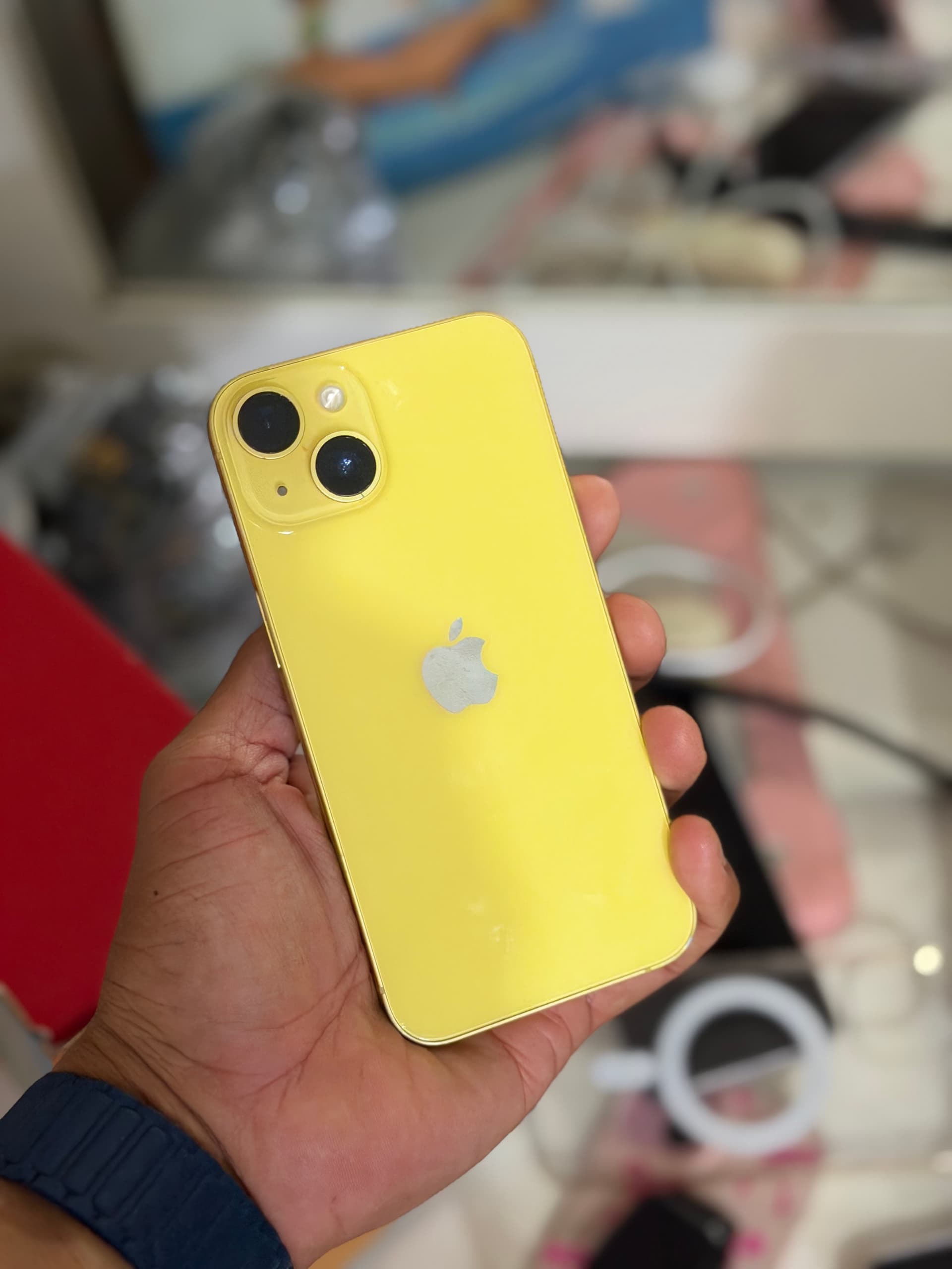 Apple iPhone 14 Gold e sim libre 128 gb 85%