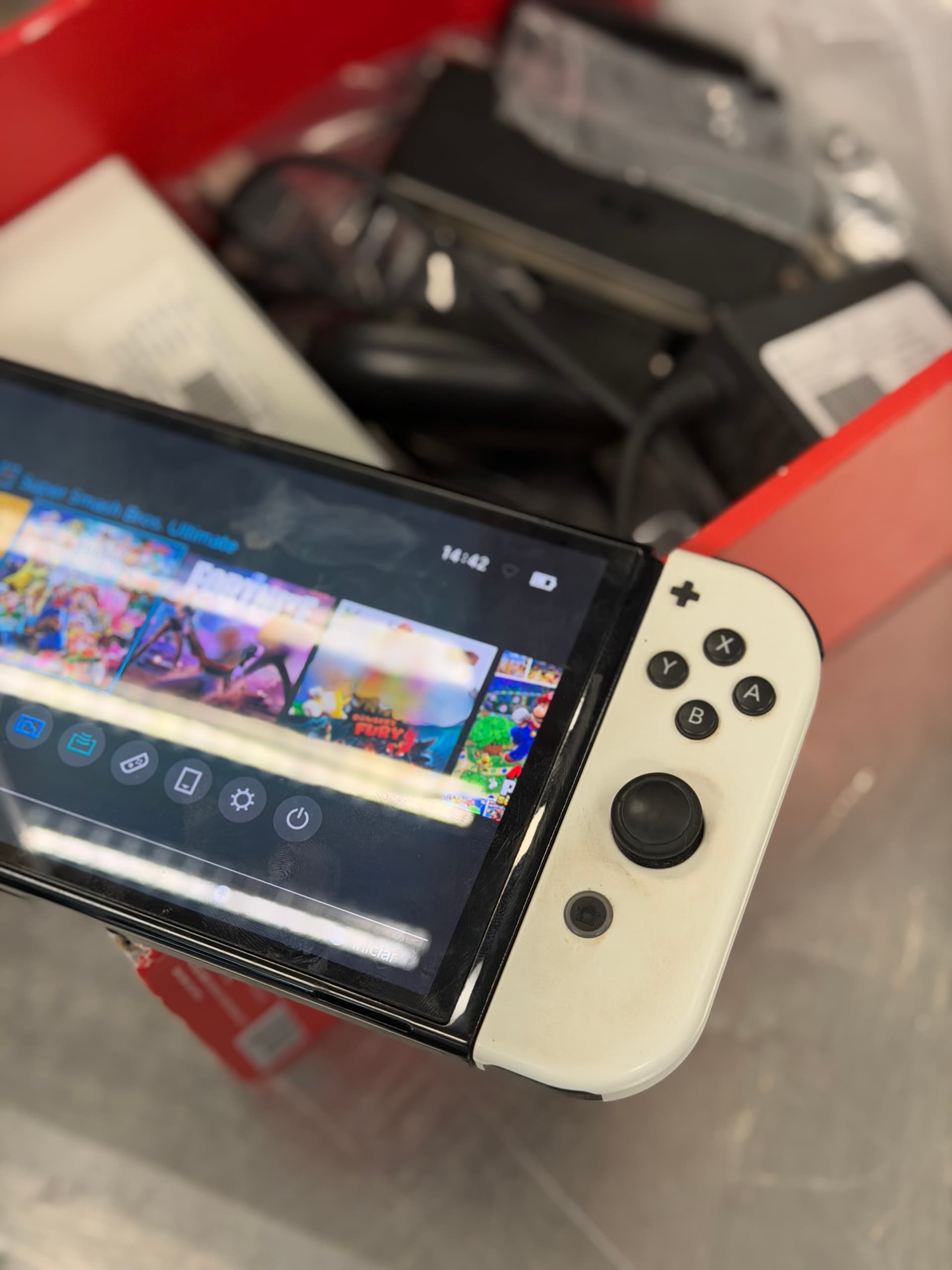 Nintendo switch oled con caja sin detalles y accesorios completos Chetumal Mx ✅✨