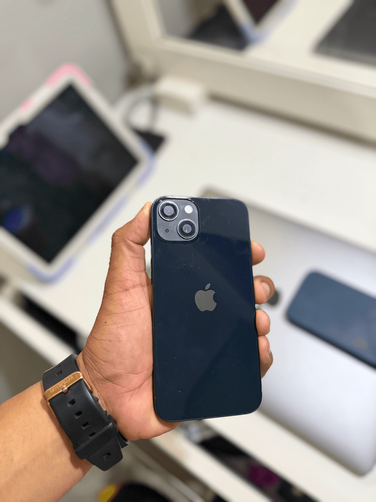 Apple iPhone 13 liberado sin detalles 128 gb 77% excelentes condiciones ✨‼️🔥